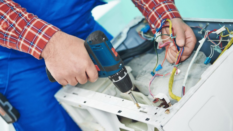 Karamürsel Buderus Buderus çamaşır makinesi kart tamiri – Su almama arızası orijinal parça ile giderildi. - Teknik servis örneği